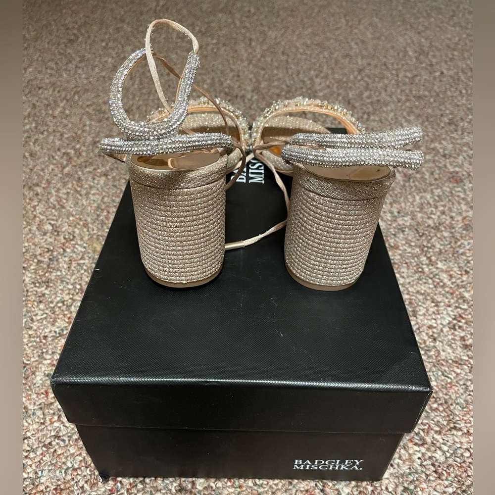 Badgely Mischka Jeweled Kay Heel in Pale Gold - Picture 8 of 12